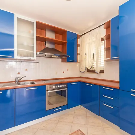 Tomislav Apartment Baška Voda