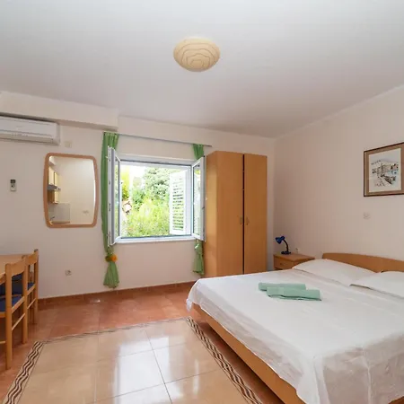 Tomislav Apartamento Baška Voda